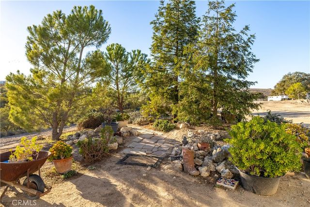 4265 Nickel Creek Road, San Miguel, CA 93451