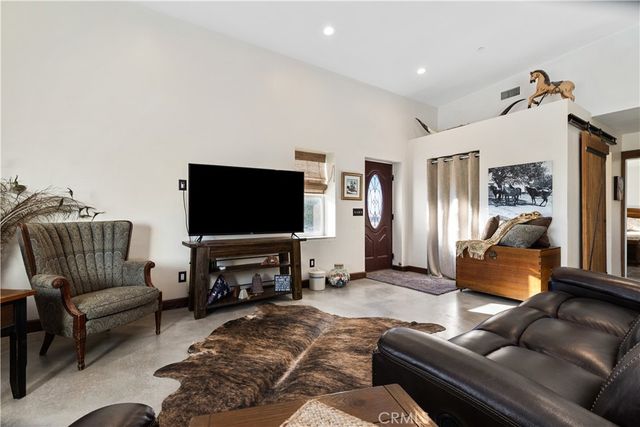 4265 Nickel Creek Road, San Miguel, CA 93451