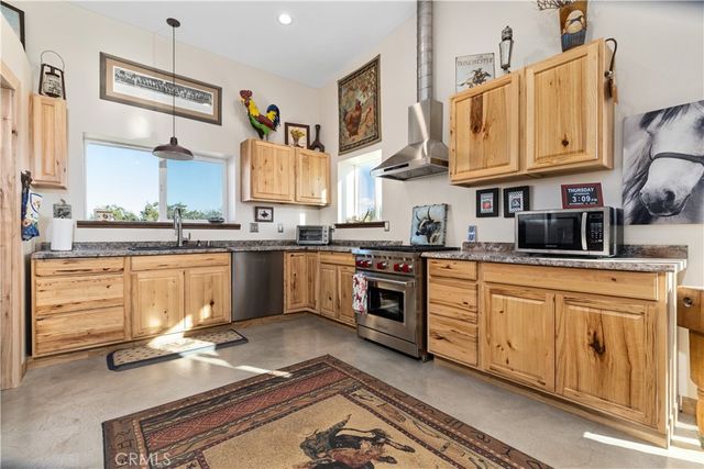 4265 Nickel Creek Road, San Miguel, CA 93451