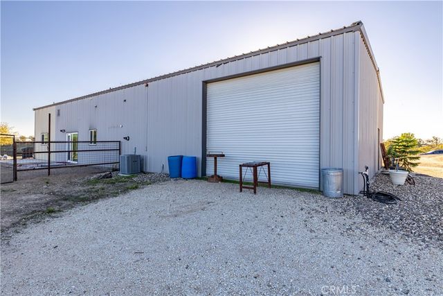 4265 Nickel Creek Road, San Miguel, CA 93451