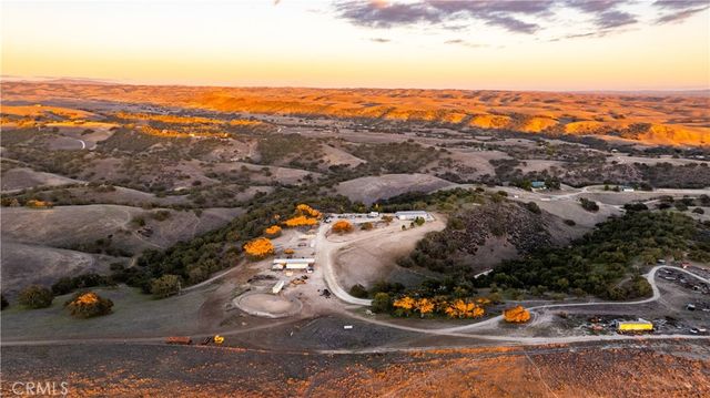 4265 Nickel Creek Road, San Miguel, CA 93451