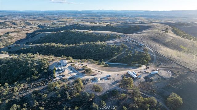 4265 Nickel Creek Road, San Miguel, CA 93451