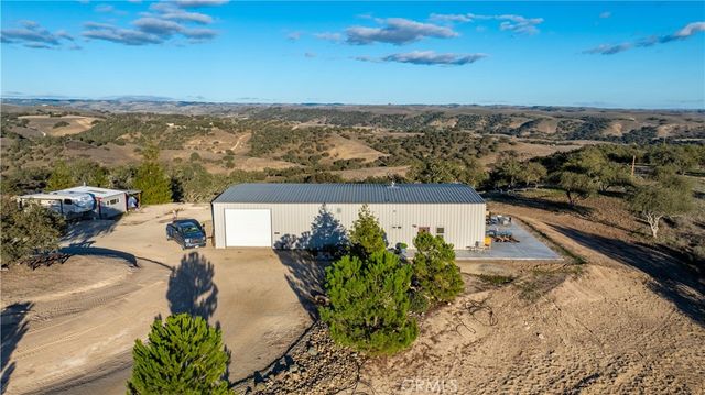4265 Nickel Creek Road, San Miguel, CA 93451