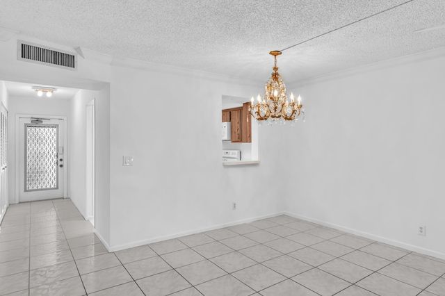 6650 S Oriole Boulevard 1040, Delray Beach, FL 33446