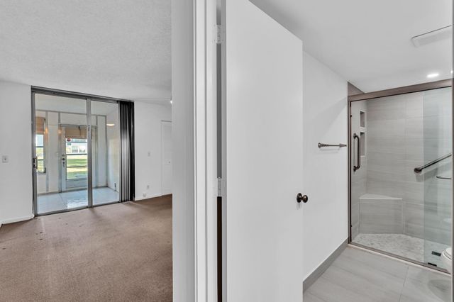 6650 S Oriole Boulevard 1040, Delray Beach, FL 33446