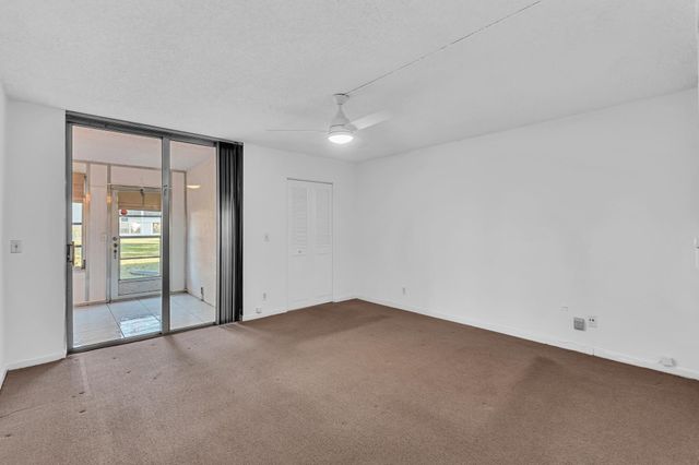 6650 S Oriole Boulevard 1040, Delray Beach, FL 33446