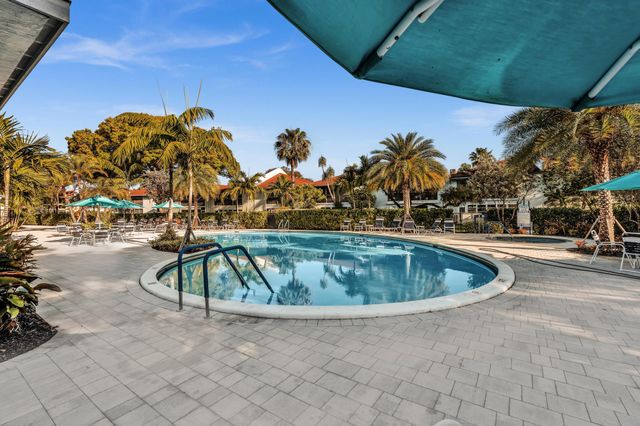 6650 S Oriole Boulevard 1040, Delray Beach, FL 33446