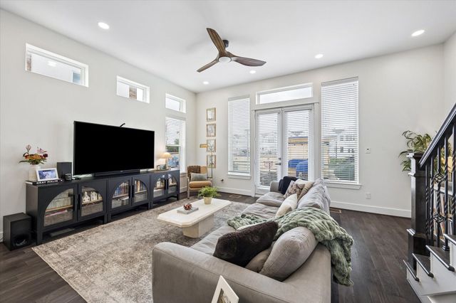 1020 Patterson Street, Houston, TX 77007