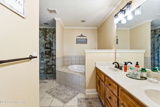 325 Kingswood Dr, Taylorsville, KY 40071