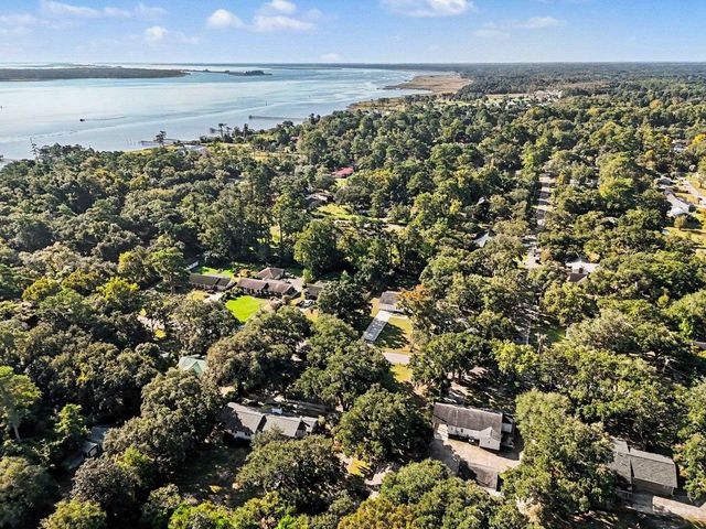 422 Loril St., Georgetown, SC 29440