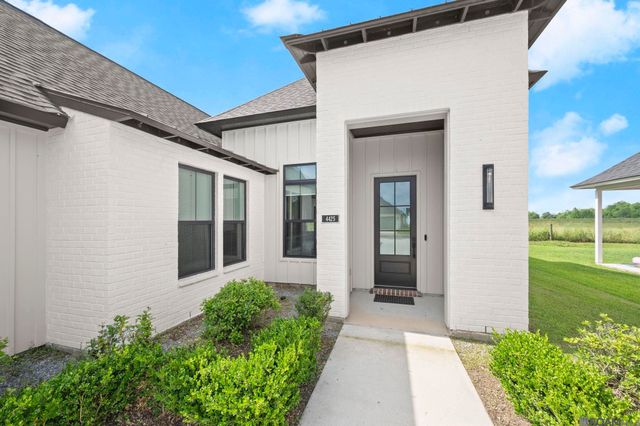 4425 Percheron Ave, Baton Rouge, LA 70820