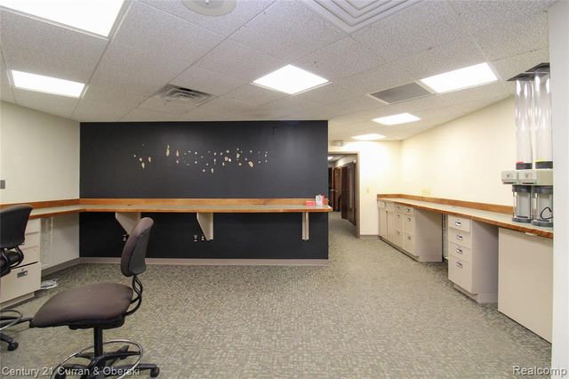 29049 Joy Road, Westland, MI 48185