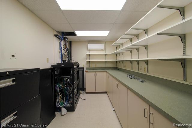 29049 Joy Road, Westland, MI 48185