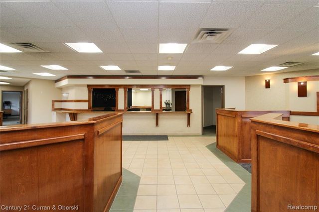 29049 Joy Road, Westland, MI 48185