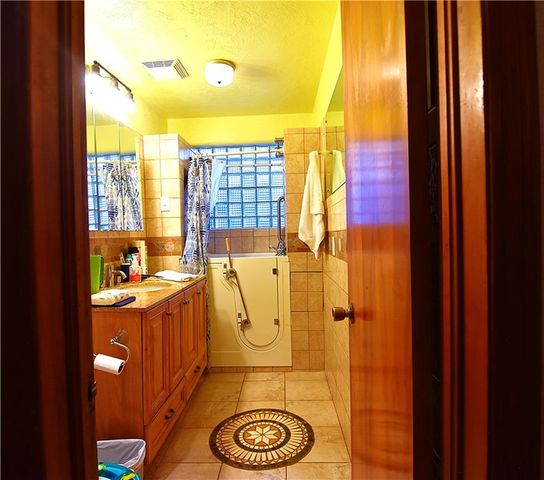 7200 E 102nd Street, Kansas City, MO 64134