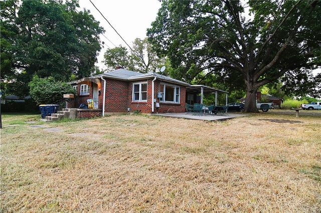 7200 E 102nd Street, Kansas City, MO 64134