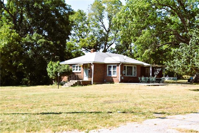 7200 E 102nd Street, Kansas City, MO 64134