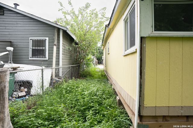 2923 Tampico, San Antonio, TX 78207