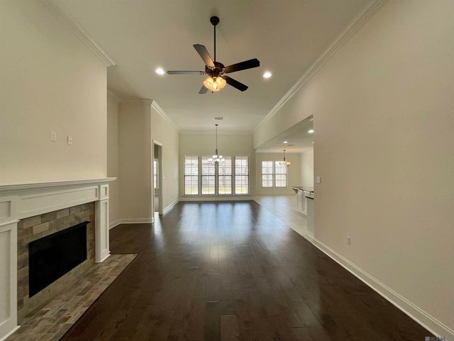 17229 Ledgestone Dr, Prairieville, LA 70769
