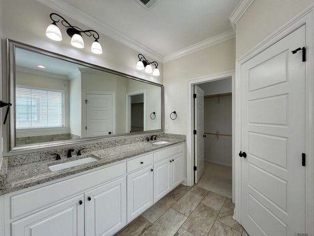 17229 Ledgestone Dr, Prairieville, LA 70769