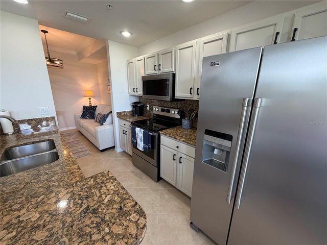8403 GRAND ESTUARY TRAIL 306, Bradenton, FL 34212