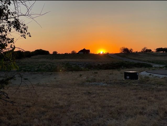 6000 Cates Ranch Drive, Godley, TX 76044