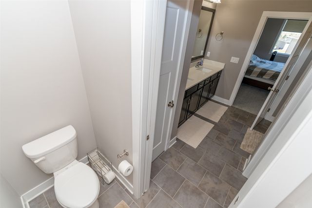 5348 162nd Court, Urbandale, IA 50323