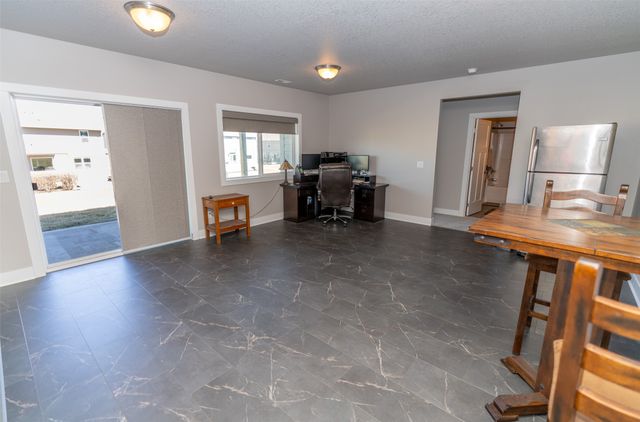 5348 162nd Court, Urbandale, IA 50323