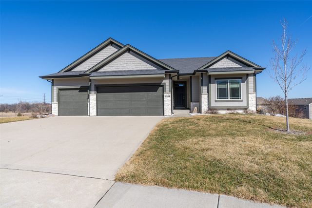 5348 162nd Court, Urbandale, IA 50323