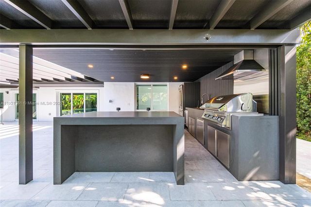 10618 NE 11th ct, Miami Shores, FL 33138