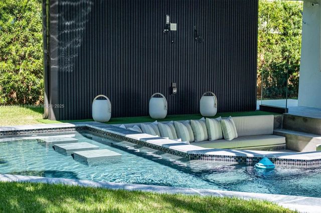 10618 NE 11th ct, Miami Shores, FL 33138