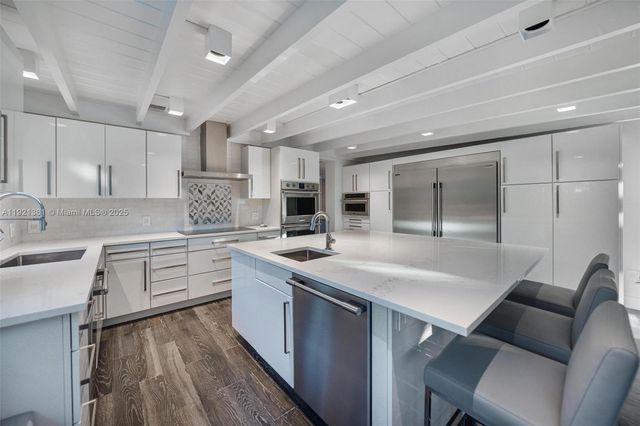 10618 NE 11th ct, Miami Shores, FL 33138