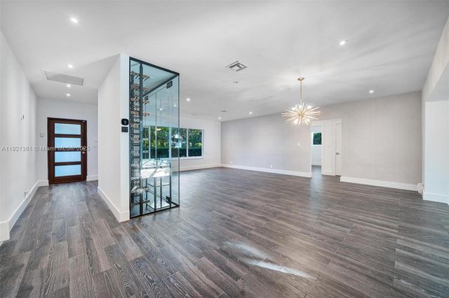 10618 NE 11th ct, Miami Shores, FL 33138