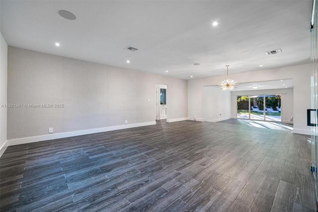 10618 NE 11th ct, Miami Shores, FL 33138