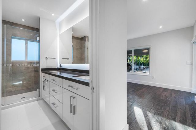 10618 NE 11th ct, Miami Shores, FL 33138