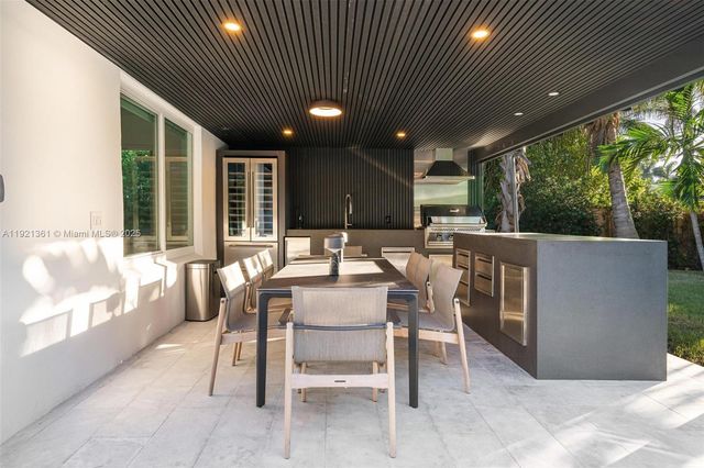 10618 NE 11th ct, Miami Shores, FL 33138