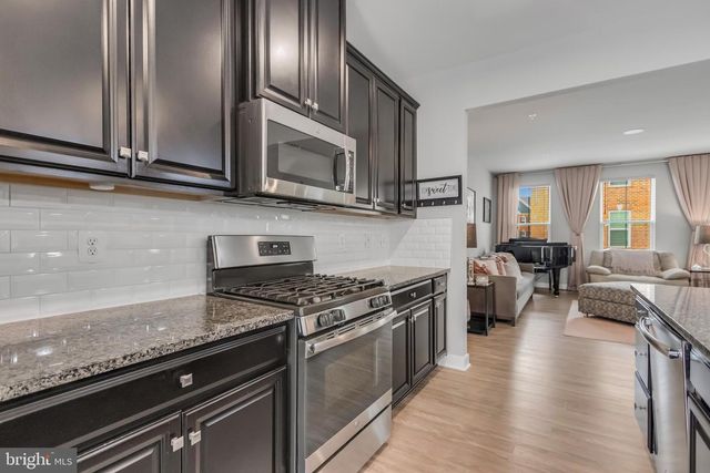 10913 CLERKENWELL ALY, Waldorf, MD 20603