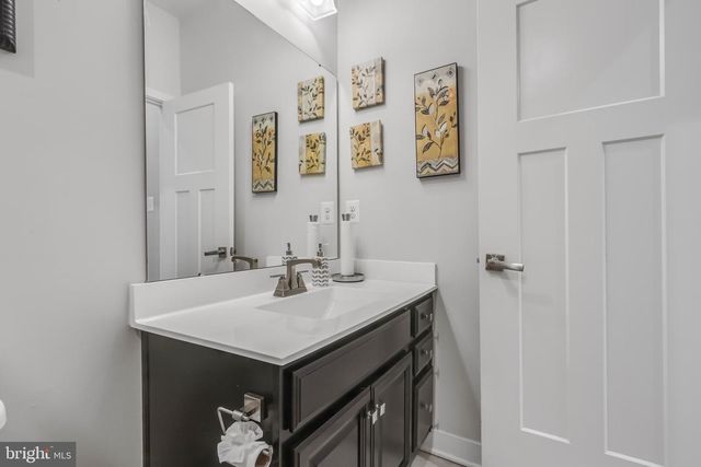 10913 CLERKENWELL ALY, Waldorf, MD 20603