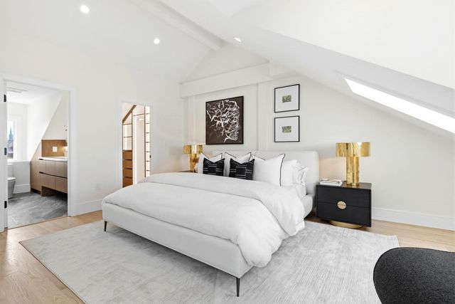 39 G St, Boston, MA 02127