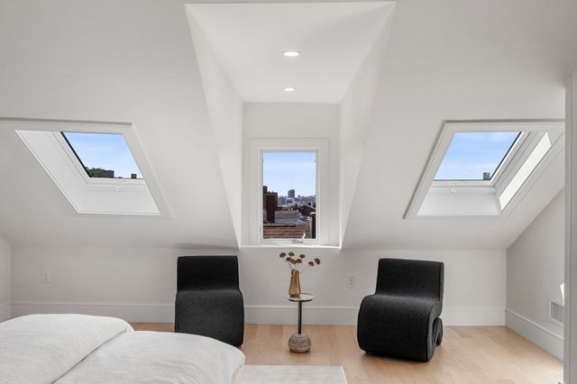 39 G St, Boston, MA 02127
