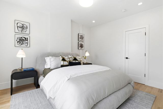 39 G St, Boston, MA 02127
