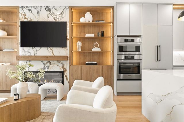 39 G St, Boston, MA 02127