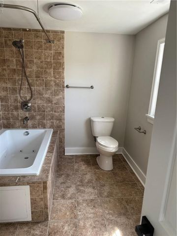 901 E Indian River RD, Norfolk, VA 23523