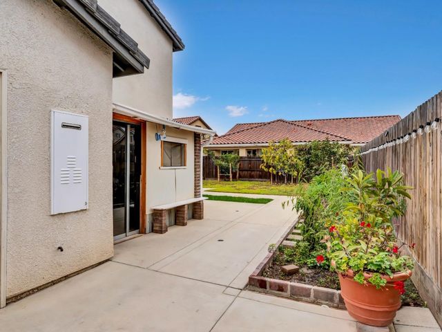 1672 Thistle Lane, Los Banos, CA 93635