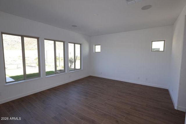 6164 N 207TH Drive, Buckeye, AZ 85396