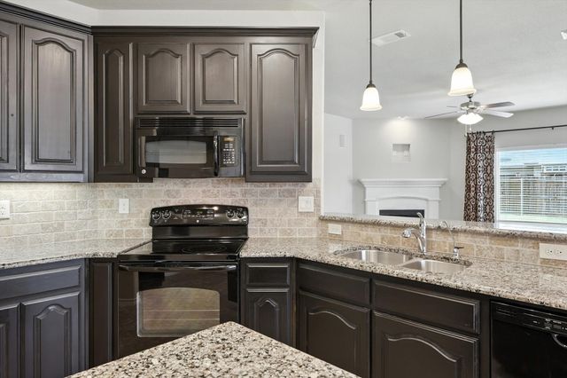 3112 Stonecrop Trail, Denton, TX 76226