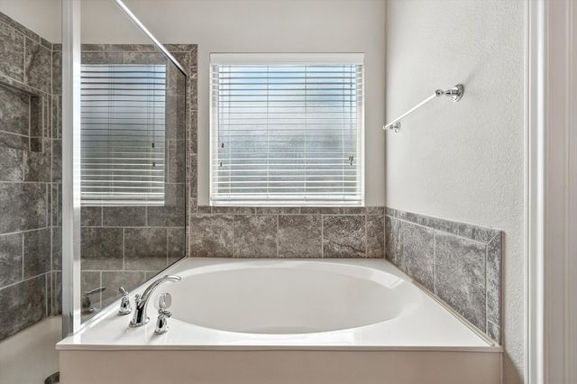 3112 Stonecrop Trail, Denton, TX 76226