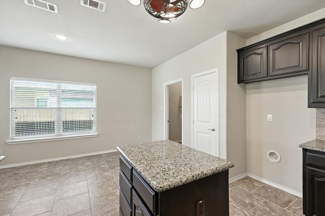 3112 Stonecrop Trail, Denton, TX 76226