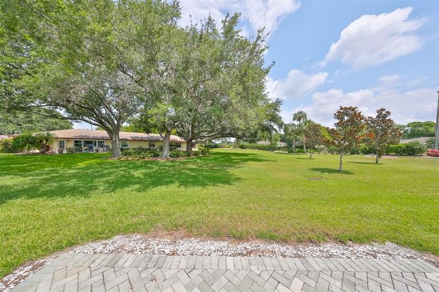 2620 LOCKSLEY STREET 261, Sun City Center, FL 33573