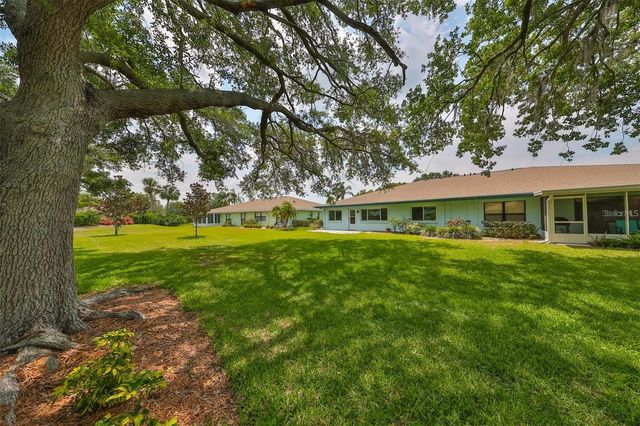 2620 LOCKSLEY STREET 261, Sun City Center, FL 33573